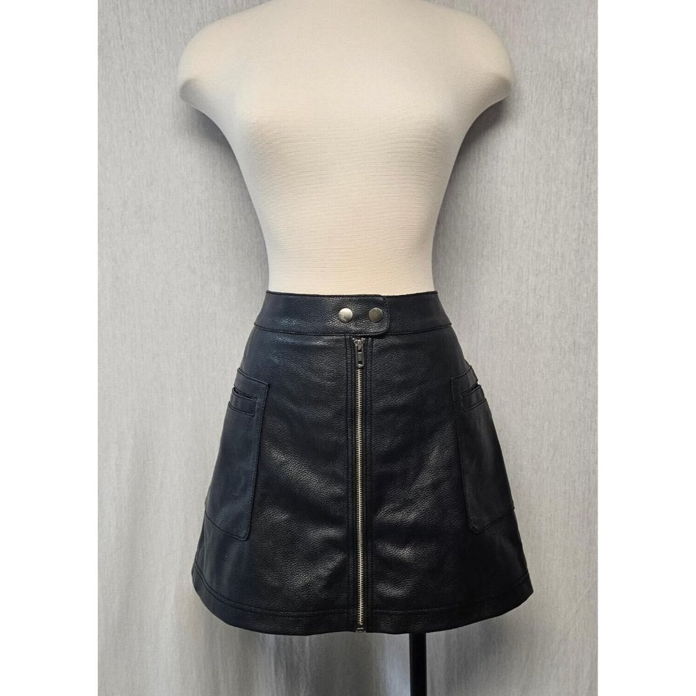 Free People Black Faux Pebbled Leather Zip Front Mini Skirt Size 6 New With Tags